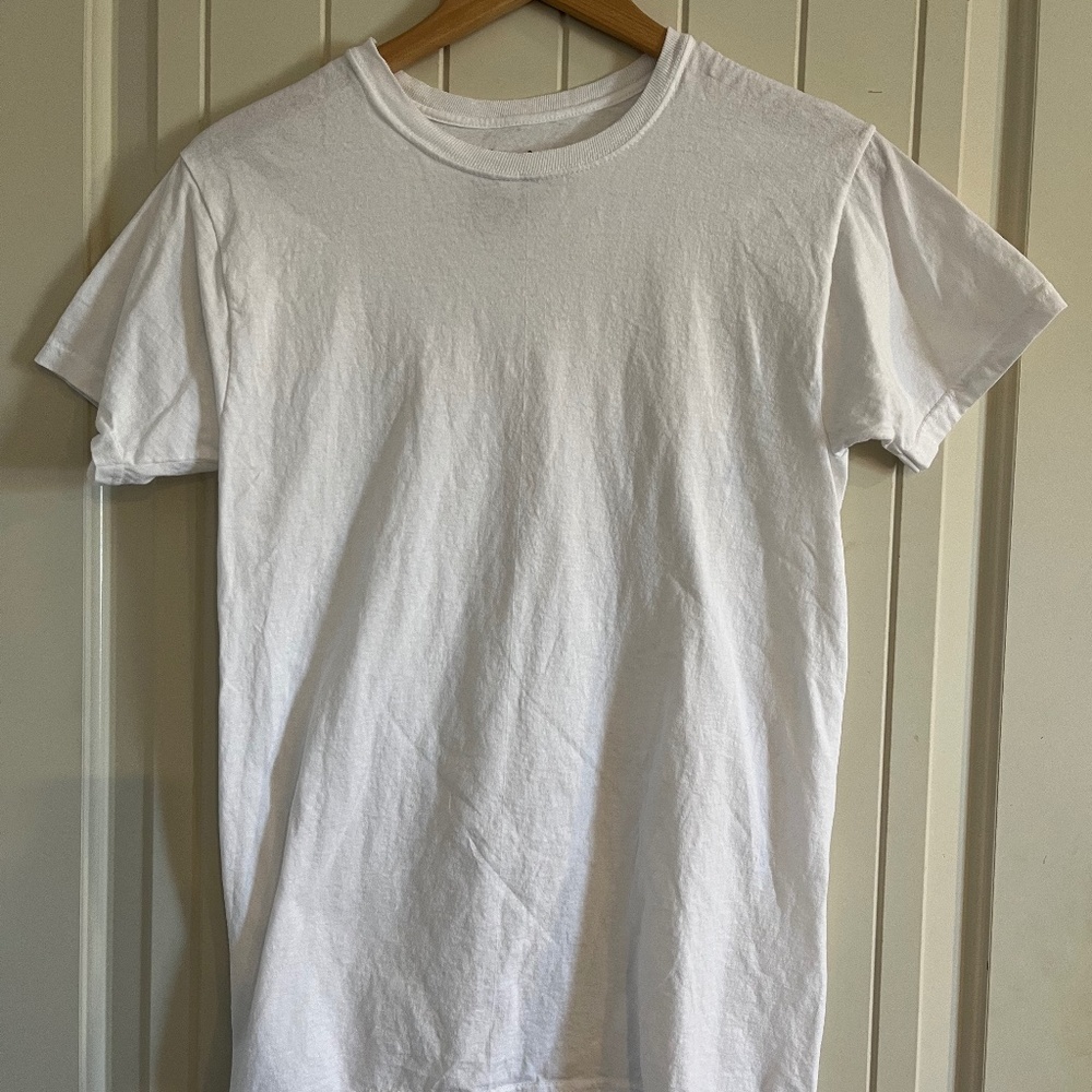 Tee- shirt